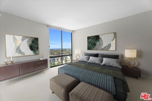 4267 Marina City Drive 900