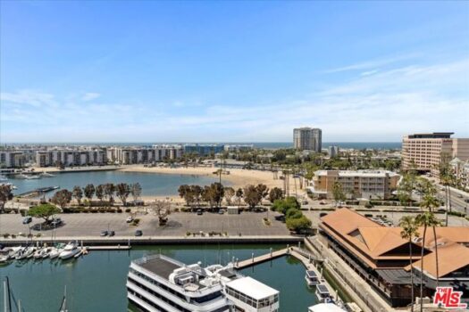 4267 Marina City Drive 900
