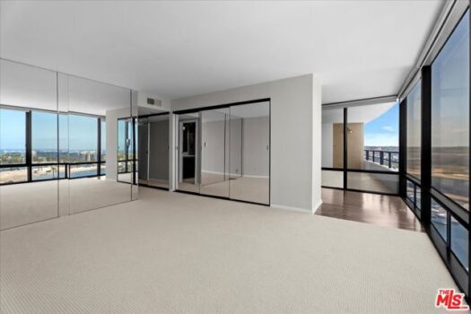 4267 Marina City Drive 900