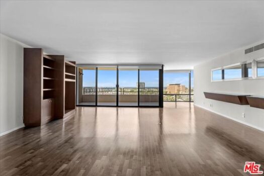 4267 Marina City Drive 900