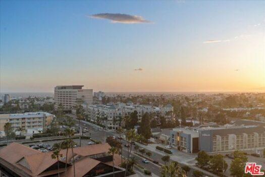 4267 Marina City Drive 900