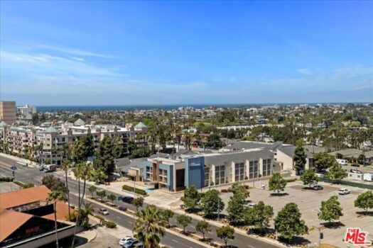 4267 Marina City Drive 900
