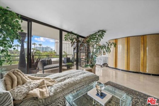 4337 Marina City Drive 149