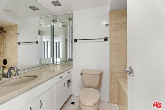 4316 Marina City Drive 1031